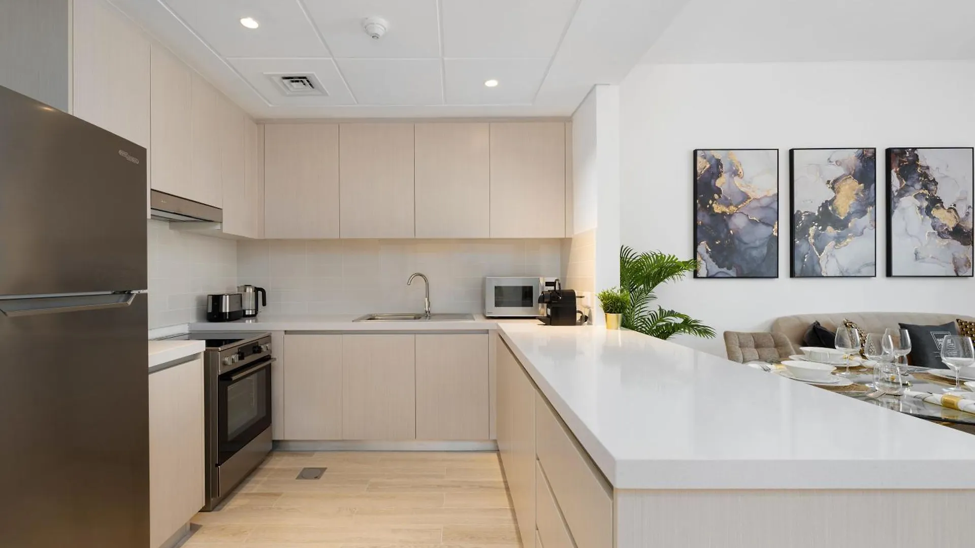 Maison Privee - Chic Apt On Yas Island Cls To All Main Attractions Abu Dhabi Apartment